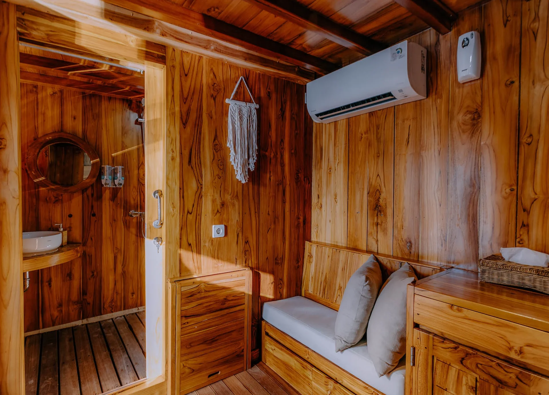 Bathroom Master Cabin_Andamari_1