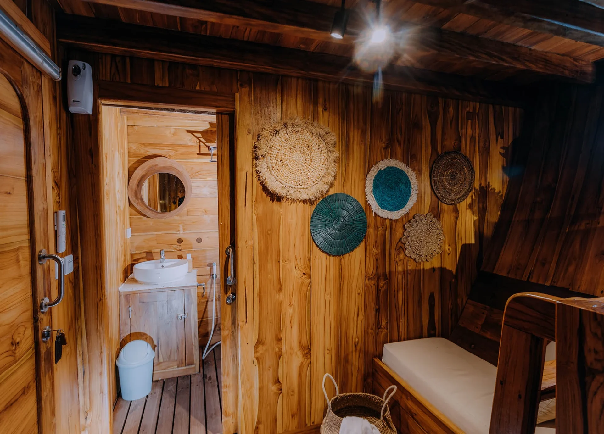 Bathroom Master Cabin_Andamari_2
