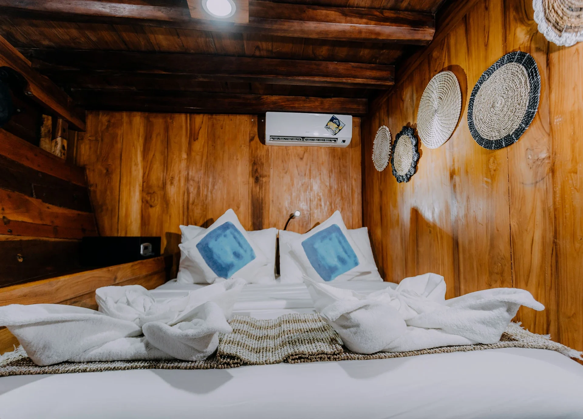 Double Beds Cabin_Adshree_1