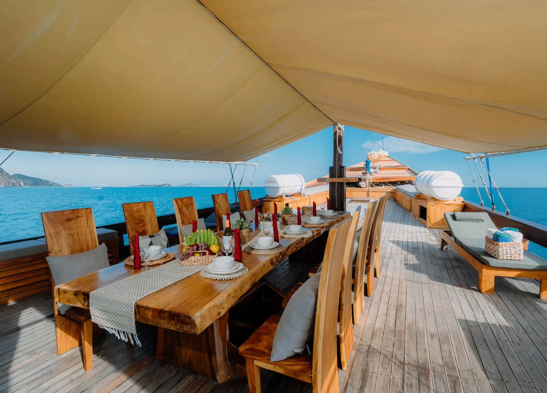 Outdoor Dining Area- Andamari