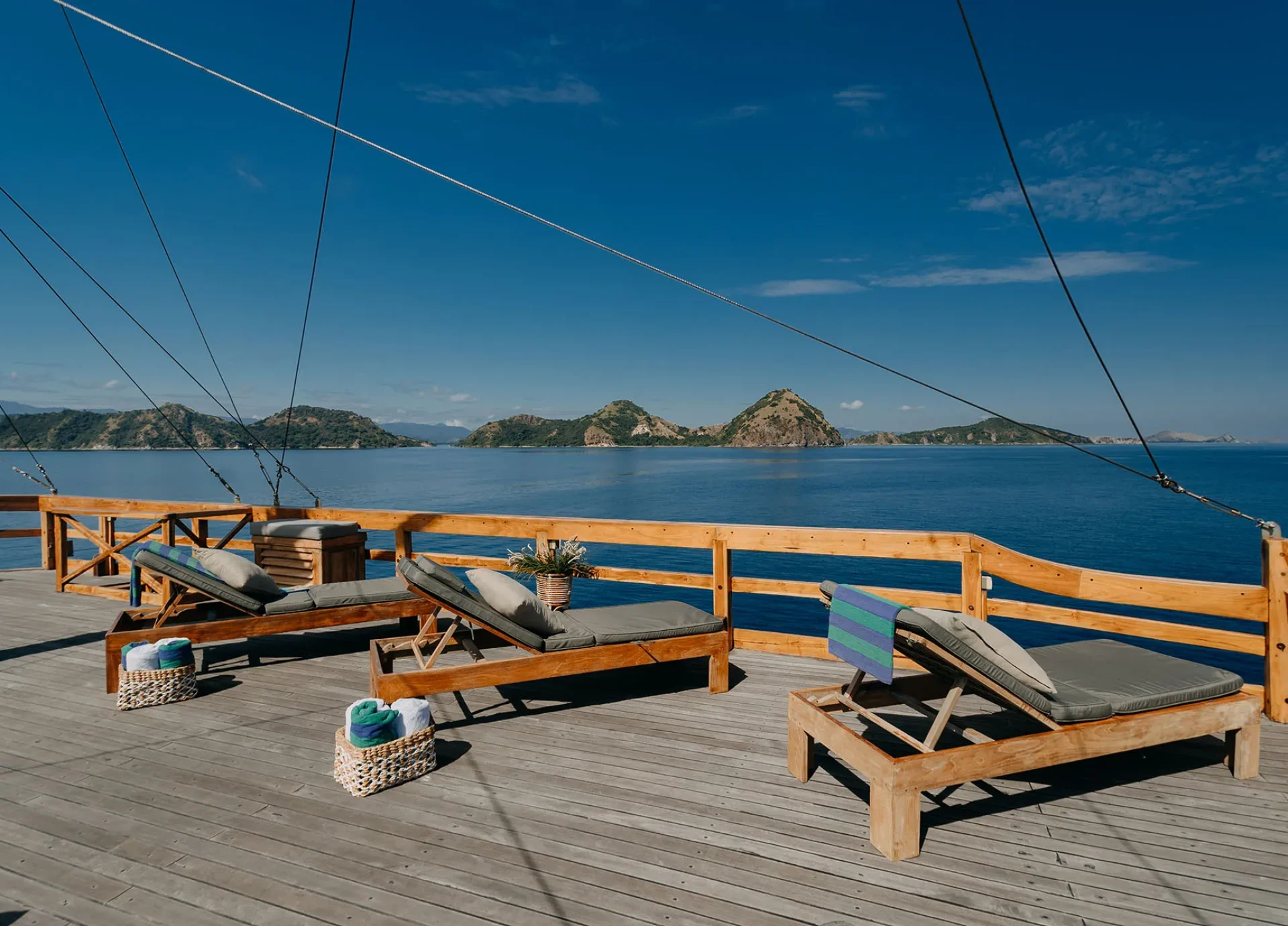 Rooftop Sun Loungers-Andamari